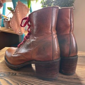 Frye Sabrina Lace Up Boots Red Lace Brown 9